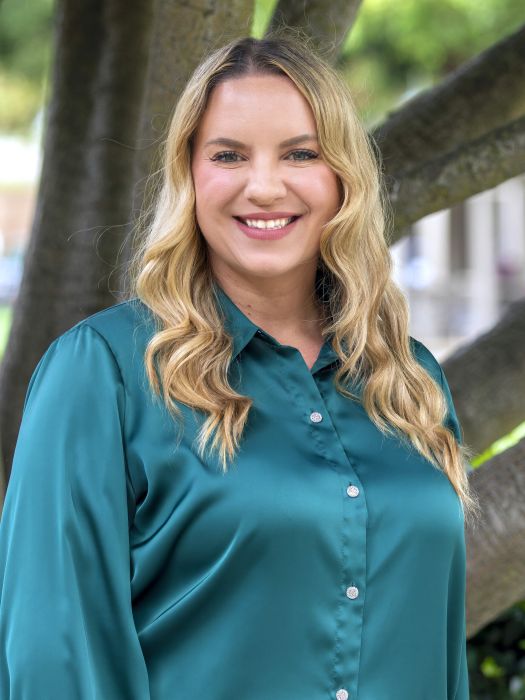 Stephanie Professional Headshot